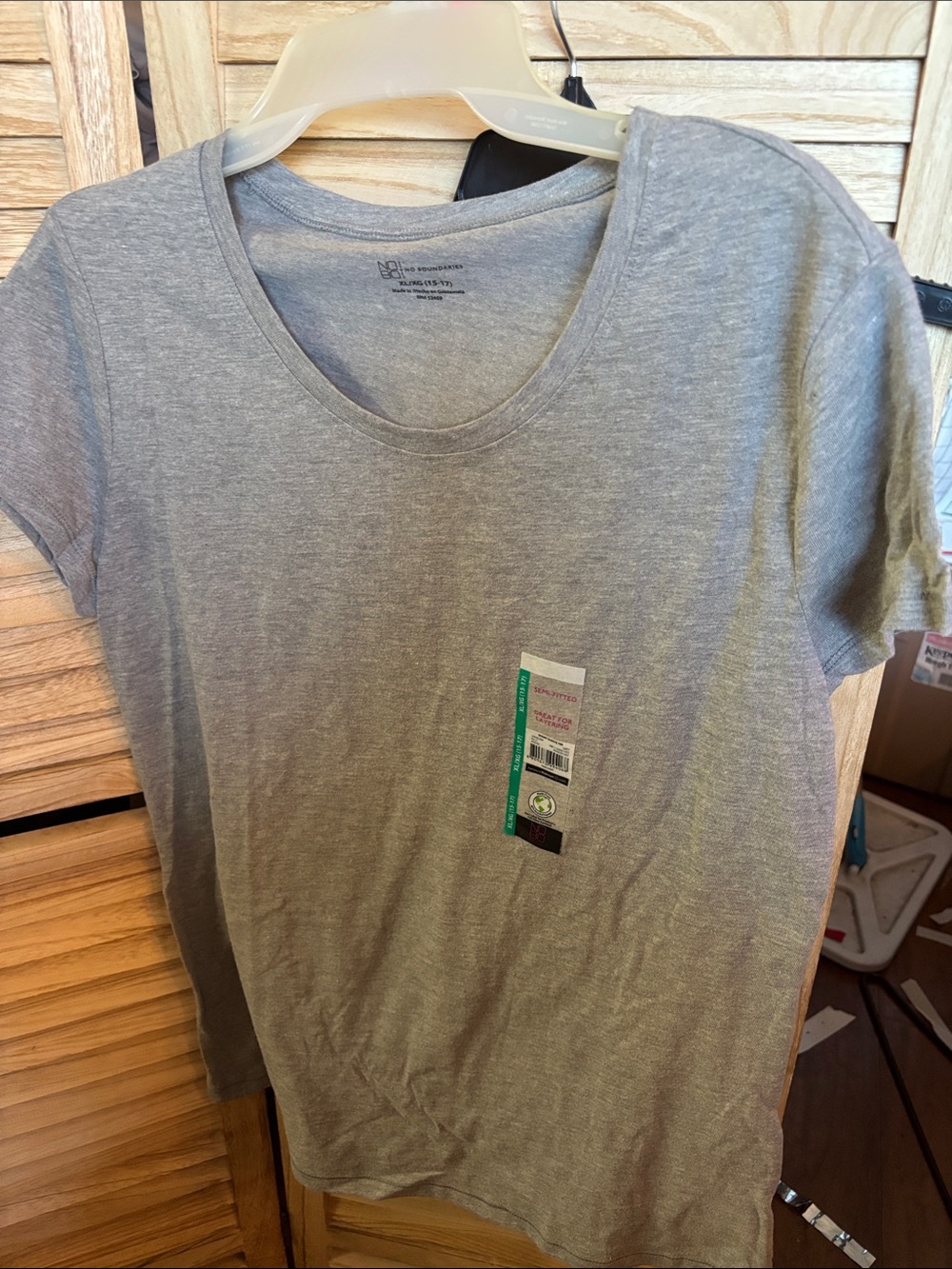 FINAL MARKDOWN No Boundaries Heather Gray Crew Neck Tee Junior XL NWT